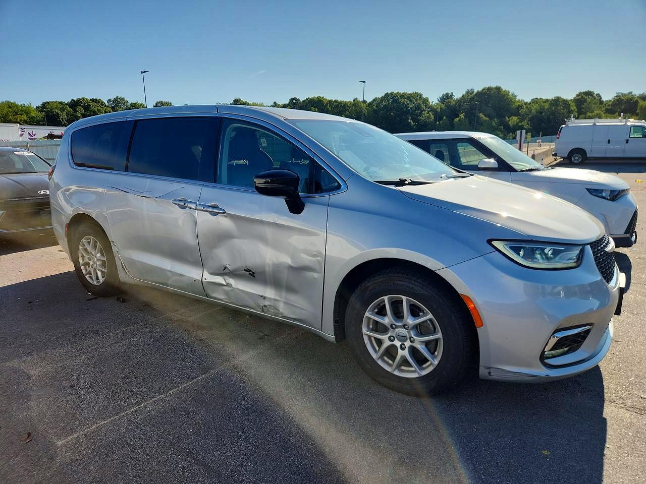 2024 CHRYSLER PACIFICA TOURING L — снимка 4