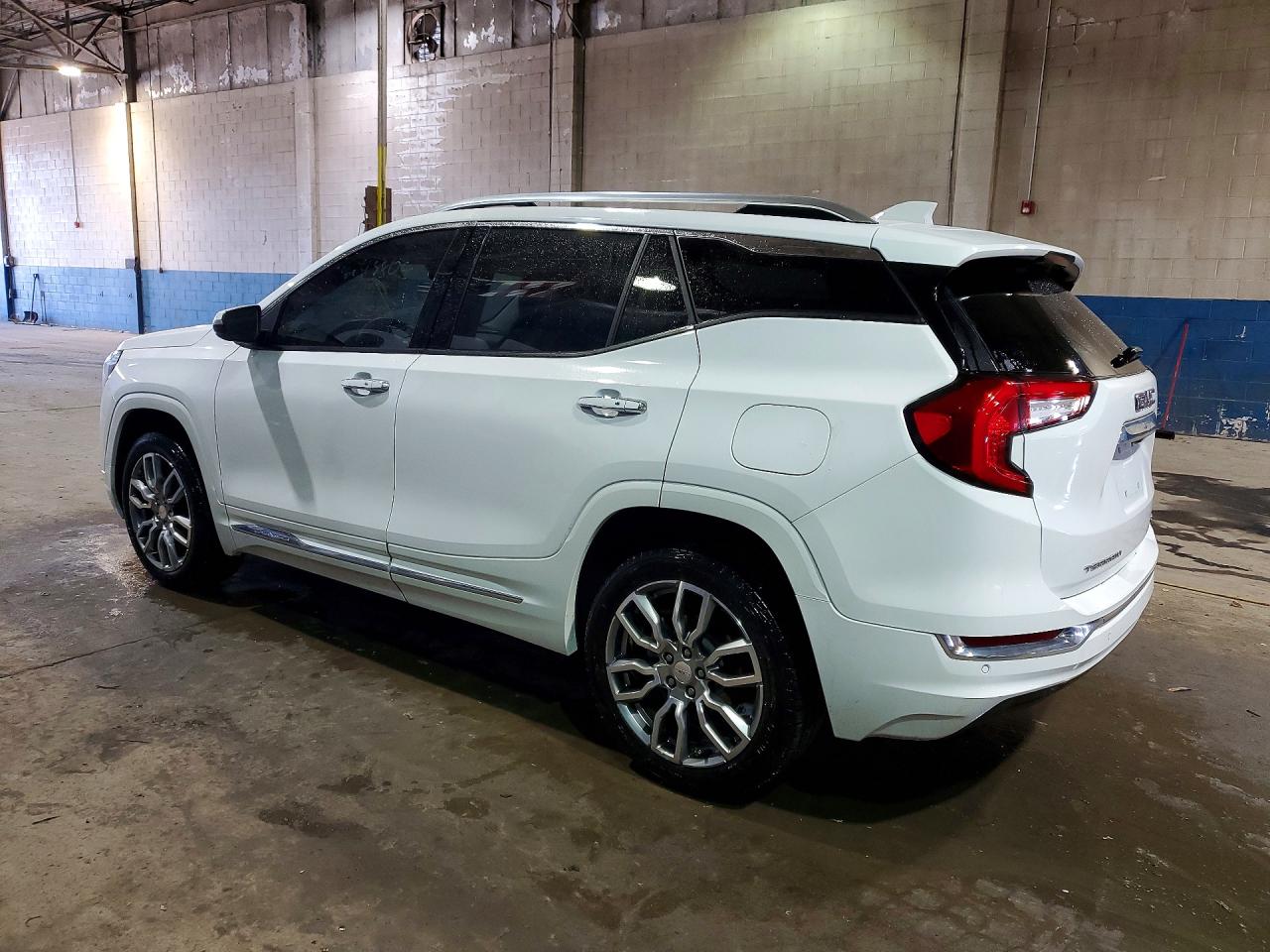 2023 GMC TERRAIN DENALI — снимка 2