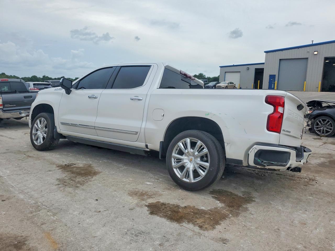 2025 CHEVROLET SILVERADO K1500 HIGH COUNTRY — снимка 2