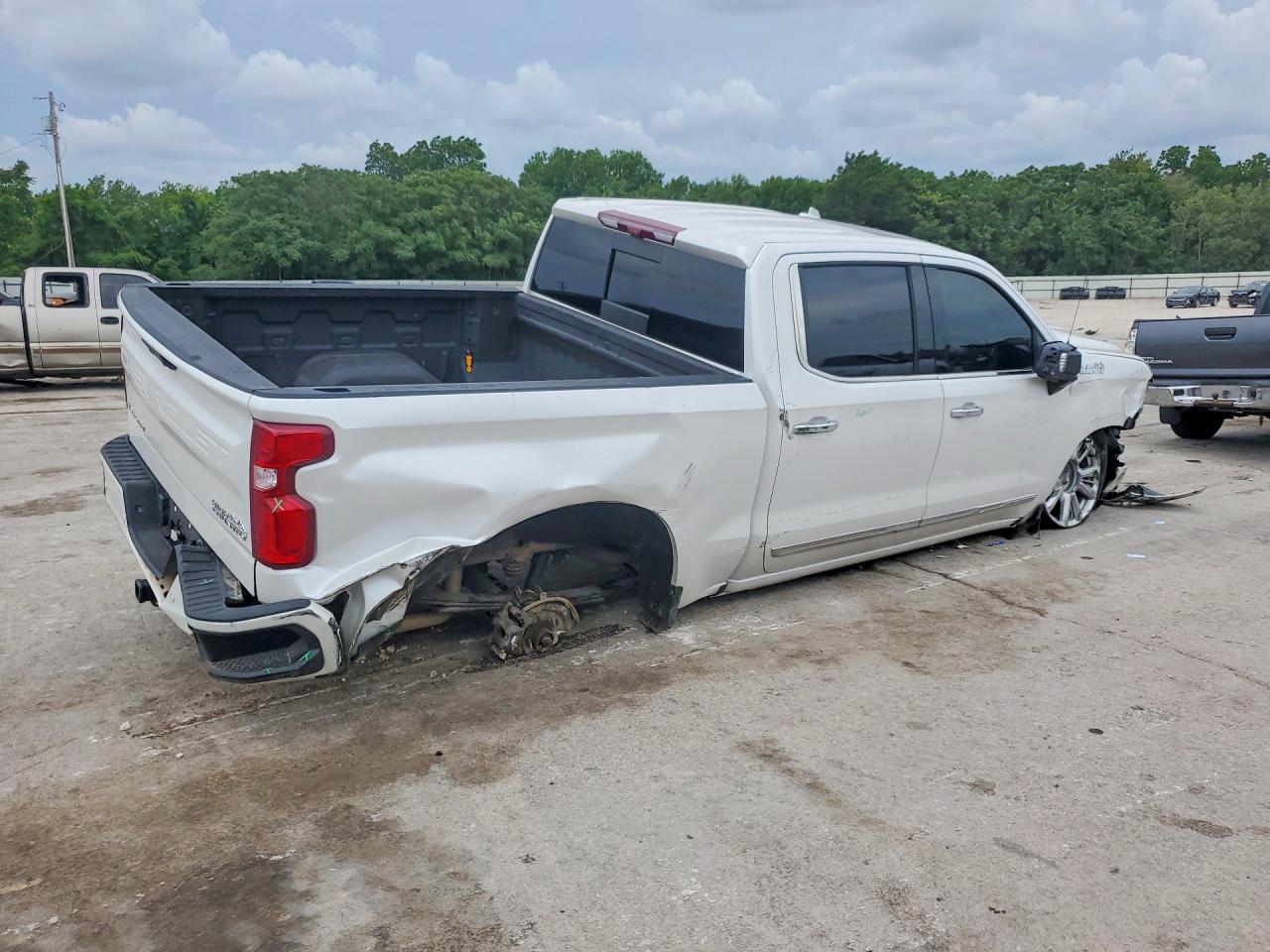 2025 CHEVROLET SILVERADO K1500 HIGH COUNTRY — снимка 3