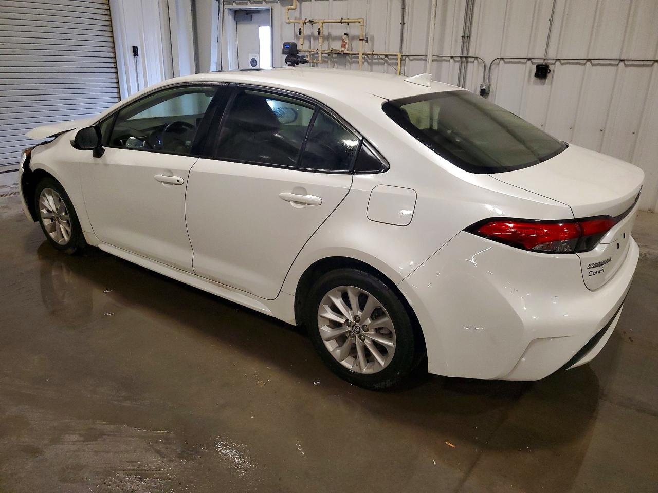 2020 TOYOTA COROLLA XLE — снимка 2