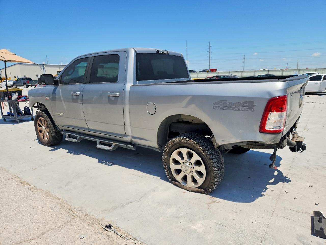 2021 RAM 2500 BIG HORN — снимка 2