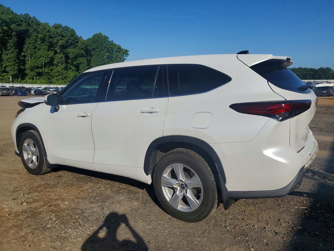 2022 TOYOTA HIGHLANDER L — снимка 2