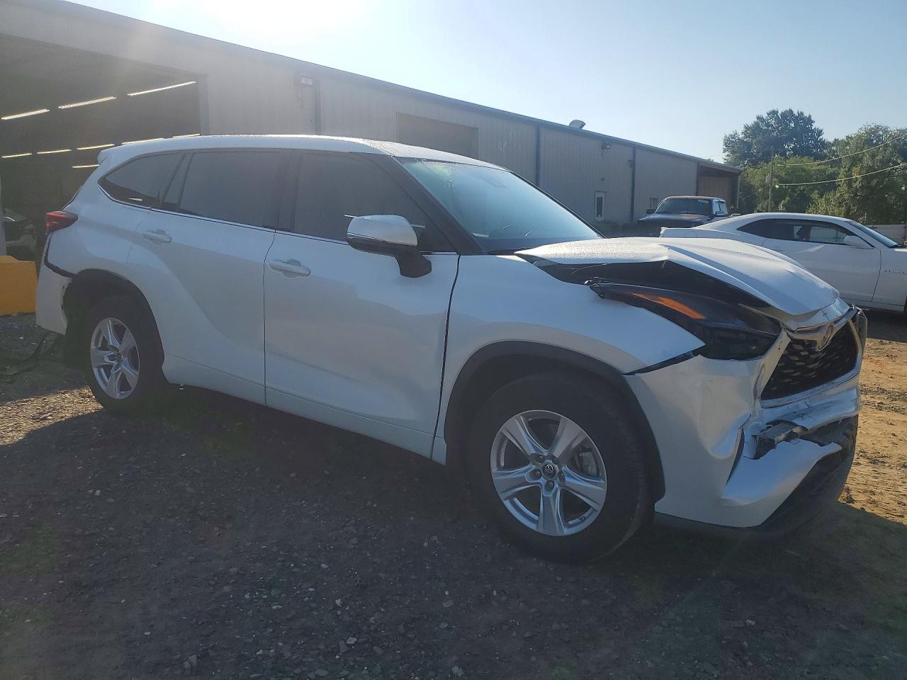 2022 TOYOTA HIGHLANDER L — снимка 4