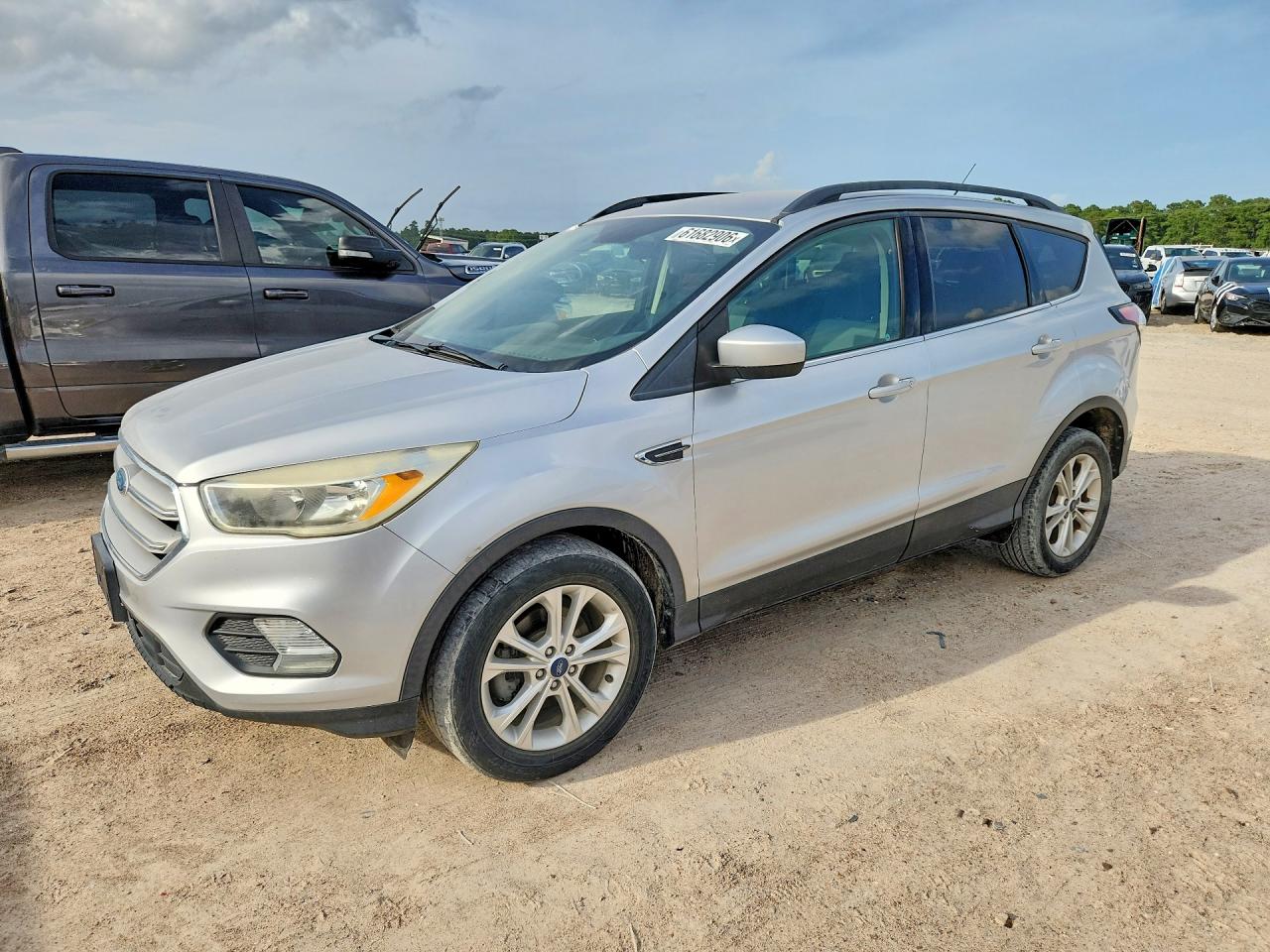 2018 FORD ESCAPE SE