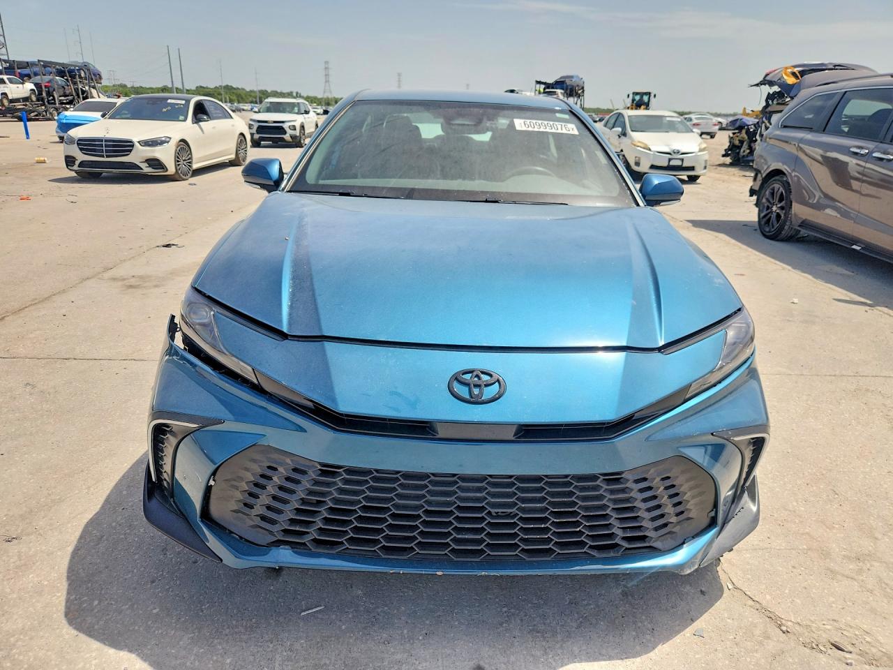 2025 TOYOTA CAMRY SE — снимка 5