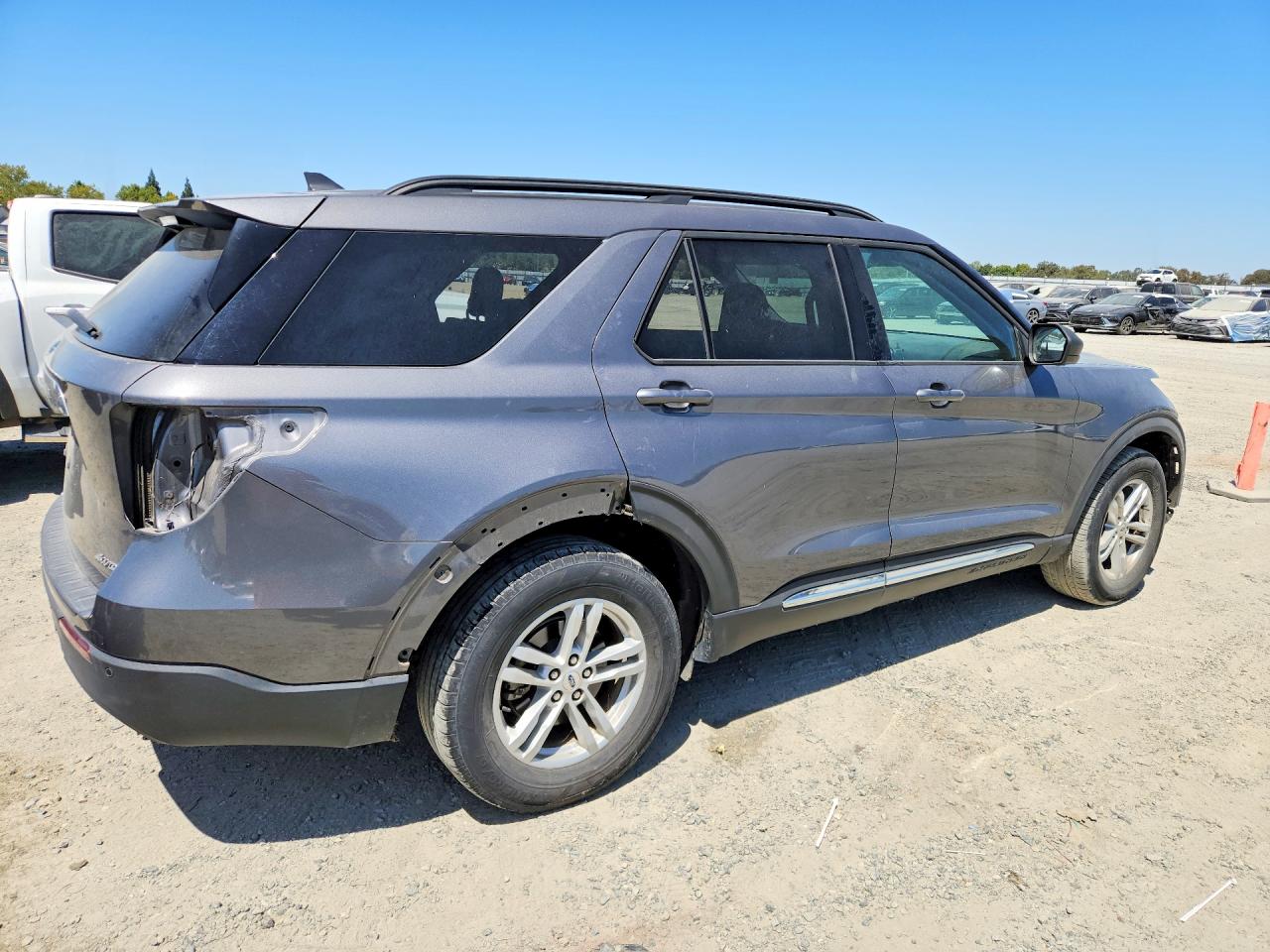2021 FORD EXPLORER XLT — снимка 3