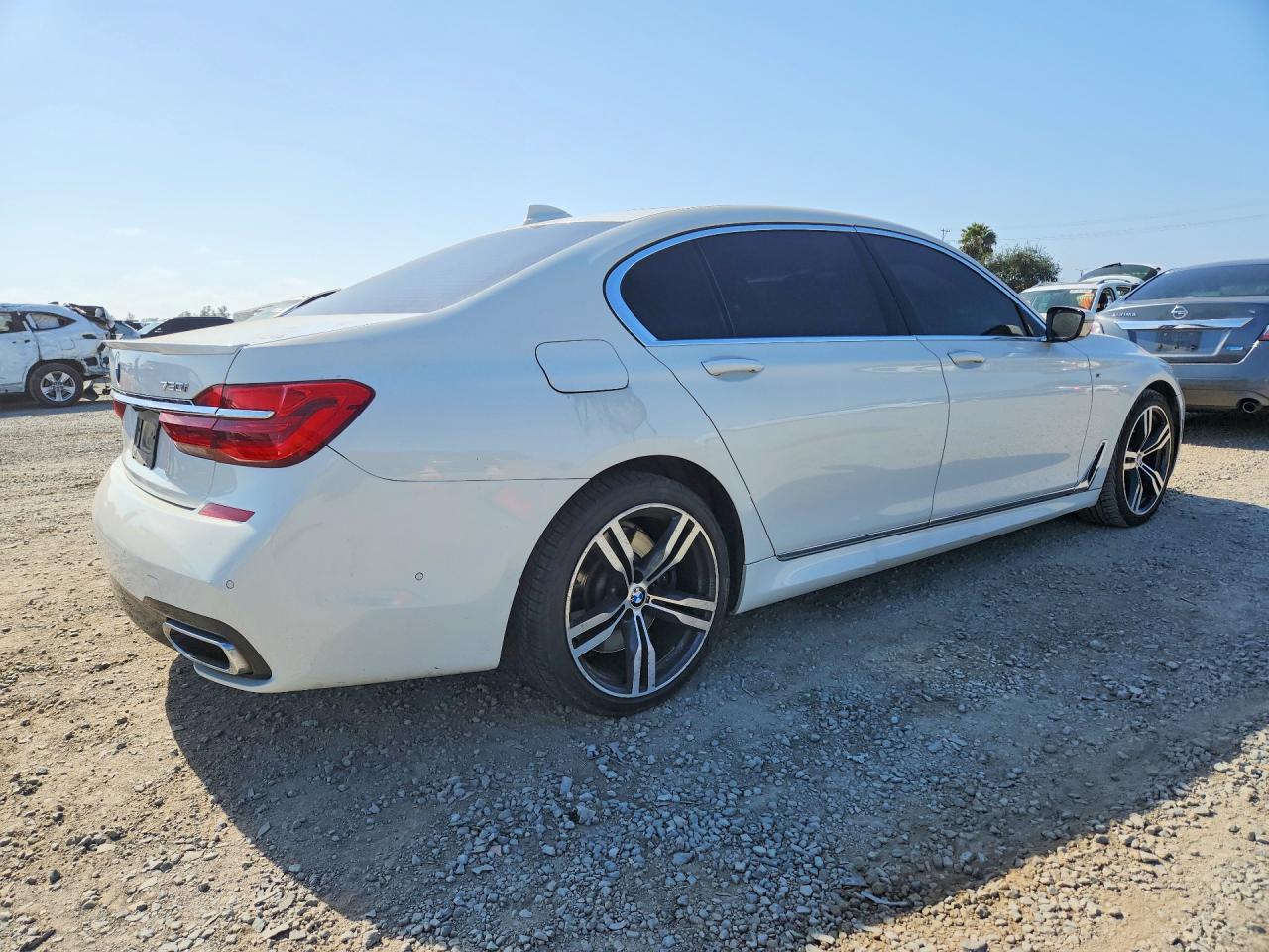 2017 BMW 750 I — снимка 3