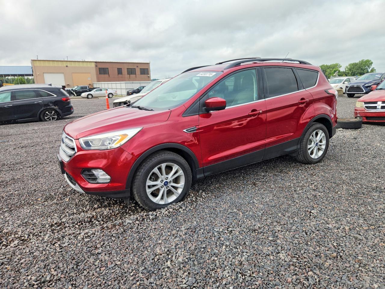 2017 FORD ESCAPE SE