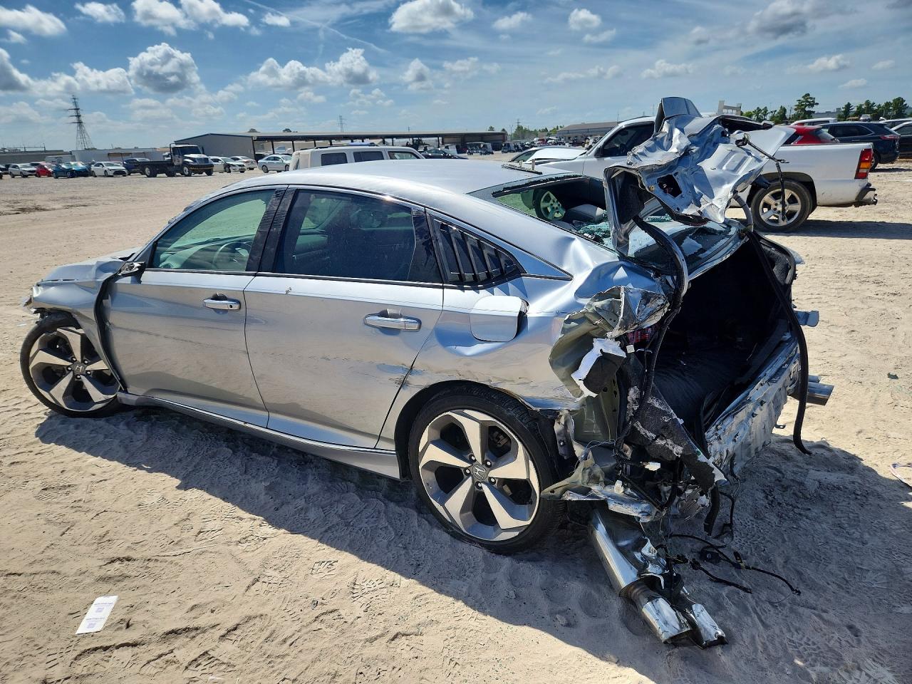 2019 HONDA ACCORD TOURING — снимка 2