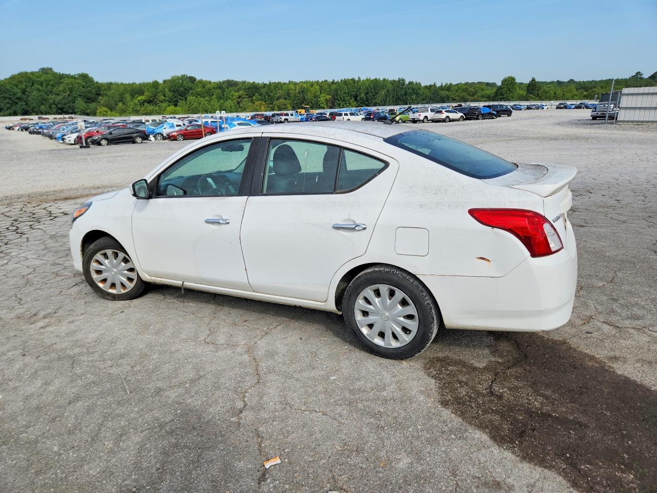 2019 NISSAN VERSA SV — снимка 2