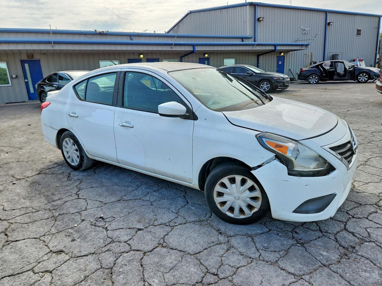 2019 NISSAN VERSA SV — снимка 4