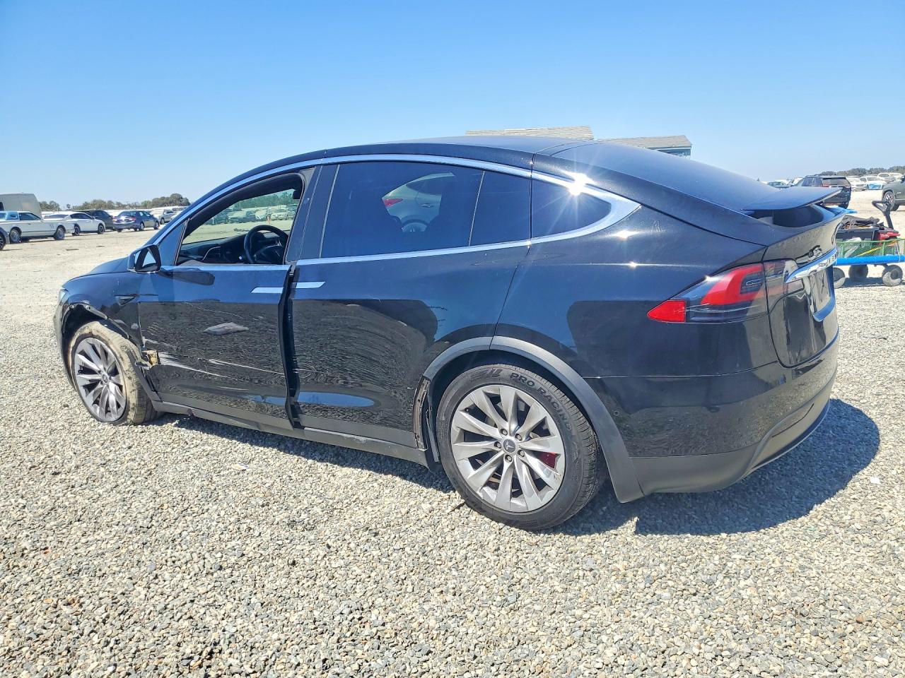 2017 TESLA MODEL X — снимка 2
