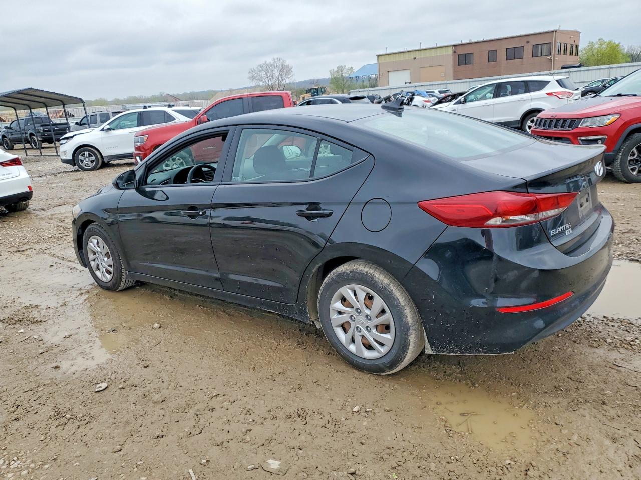 2018 HYUNDAI ELANTRA SE — снимка 2