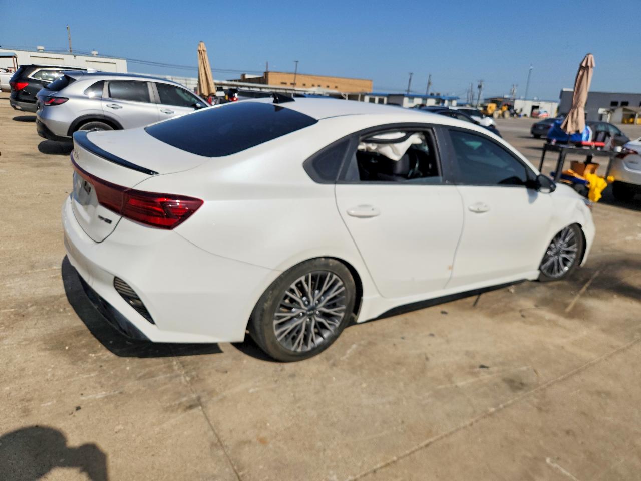 2023 KIA FORTE GT LINE — снимка 3