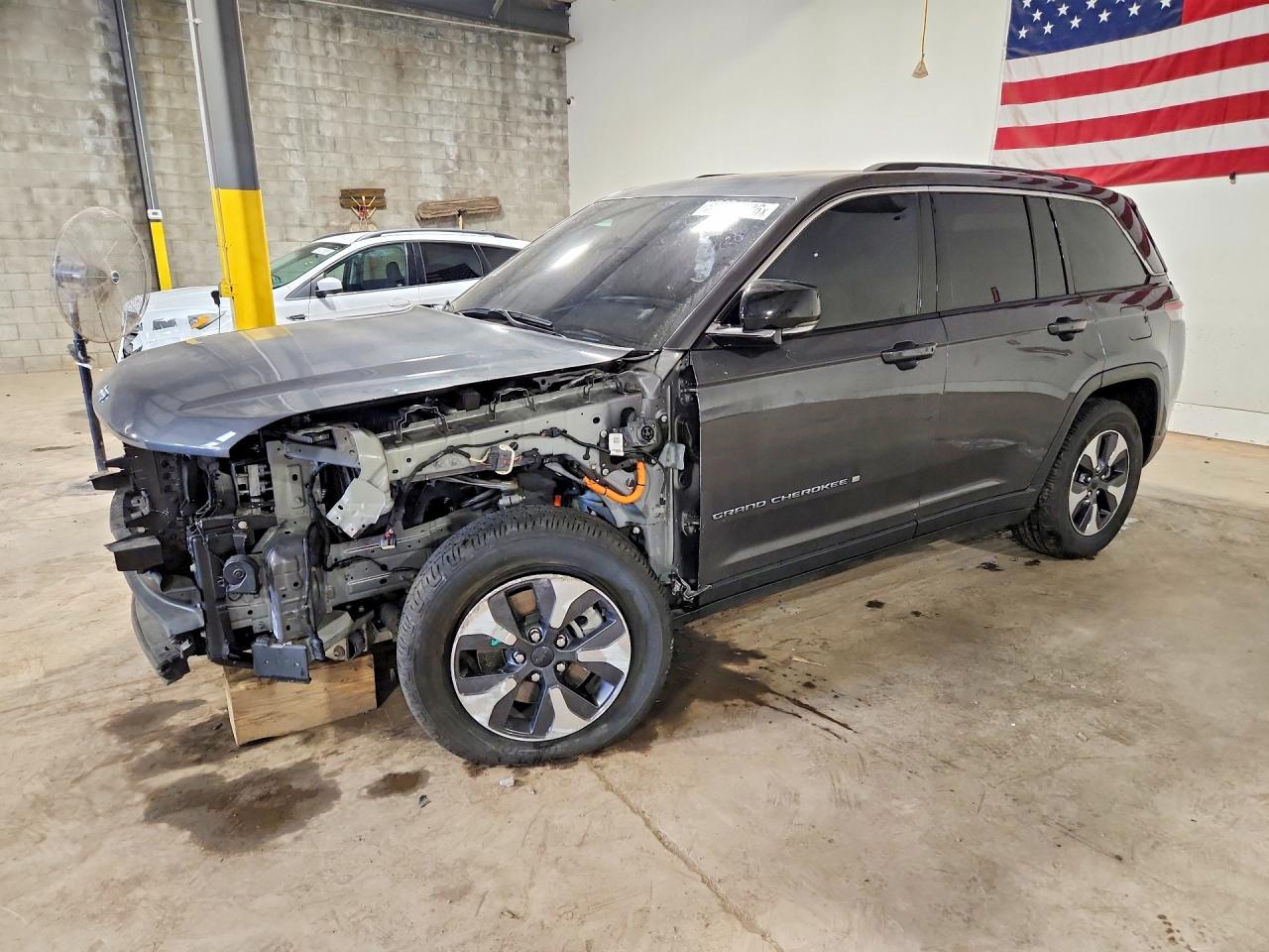 2022 JEEP GRAND CHEROKEE LIMITED 4XE
