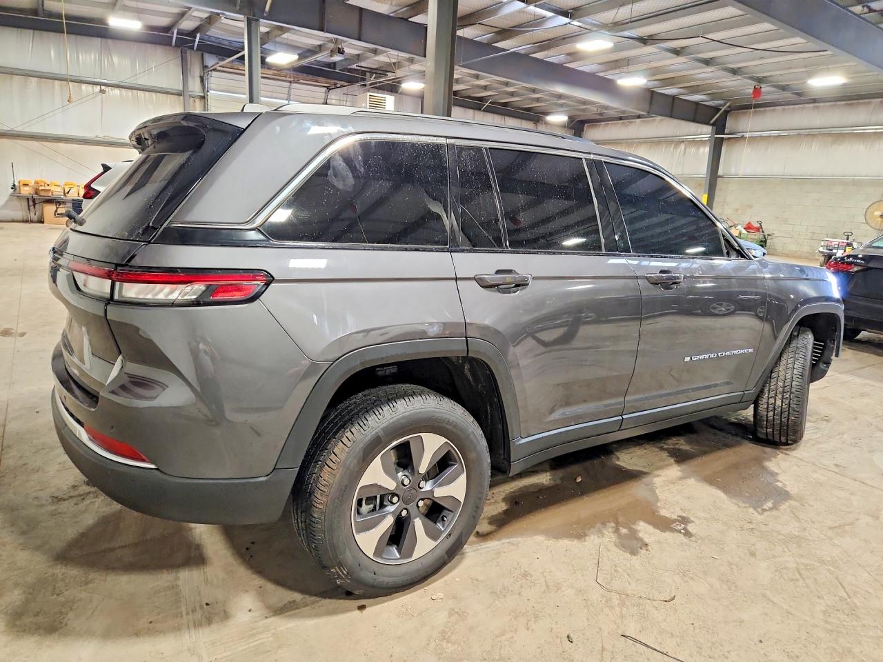 2022 JEEP GRAND CHEROKEE LIMITED 4XE — снимка 3