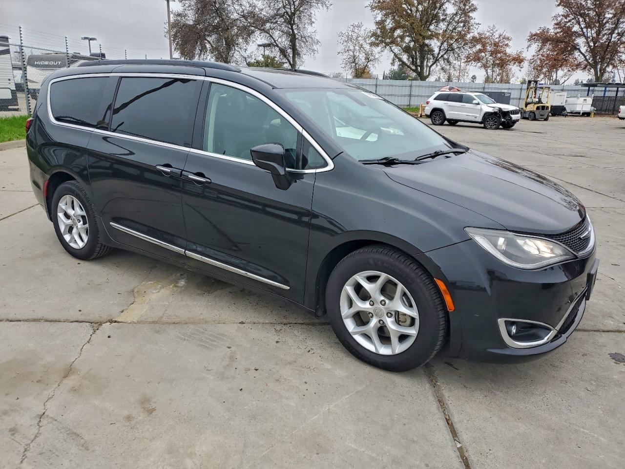 2017 CHRYSLER PACIFICA TOURING L — снимка 4