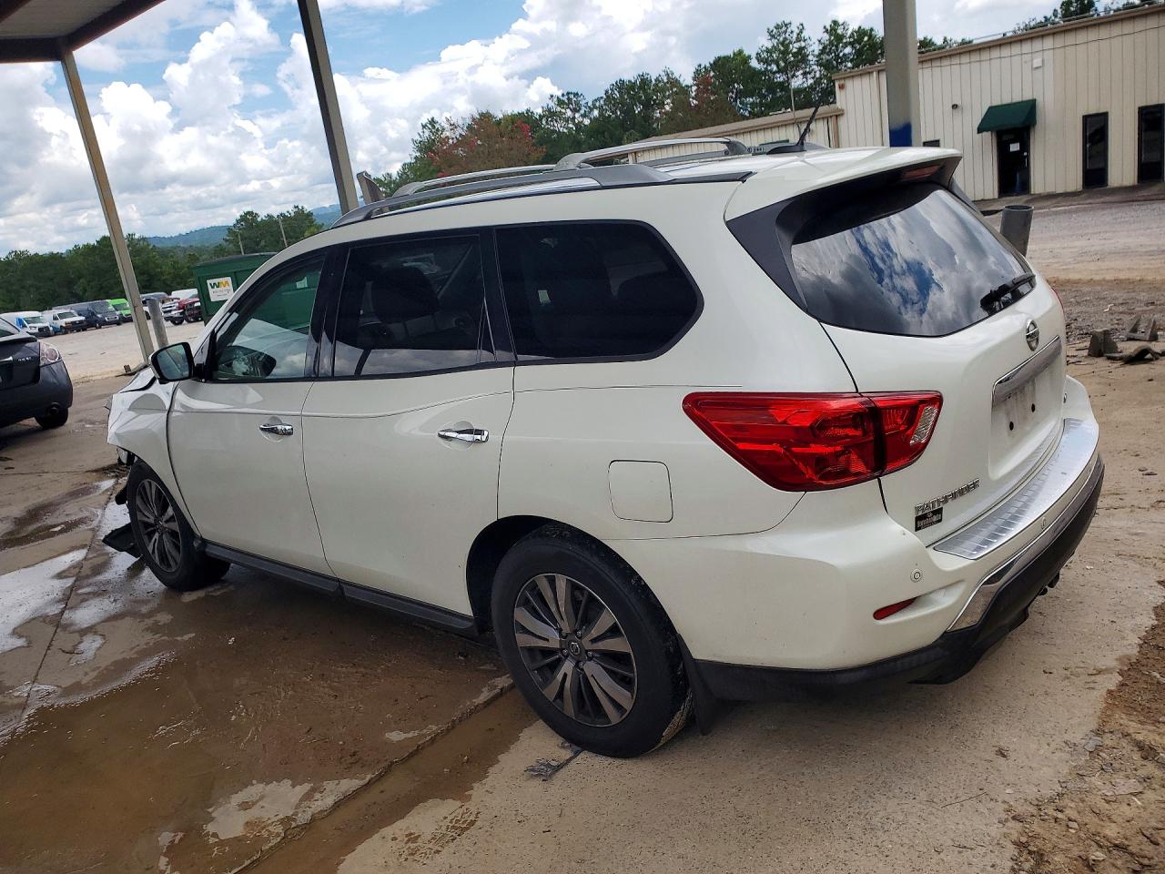 2017 NISSAN PATHFINDER SL — снимка 2