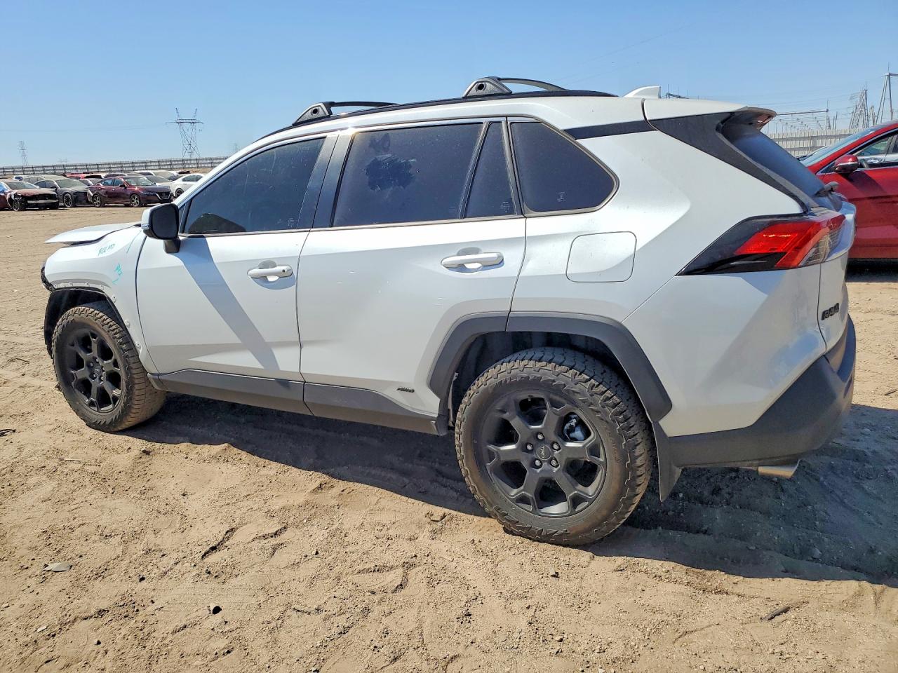 2024 TOYOTA RAV4 XLE PREMIUM — снимка 2