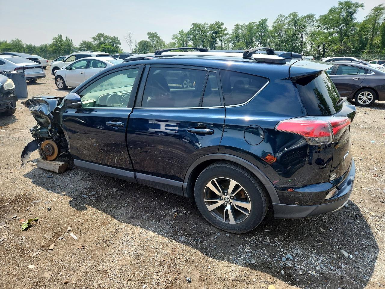 2018 TOYOTA RAV4 XLE — снимка 2