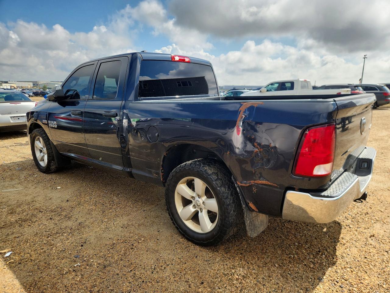 2017 RAM 1500 ST — снимка 2