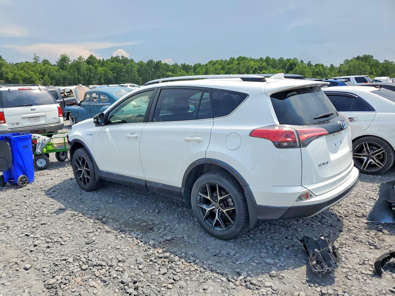 2018 TOYOTA RAV4 HV SE — снимка 2