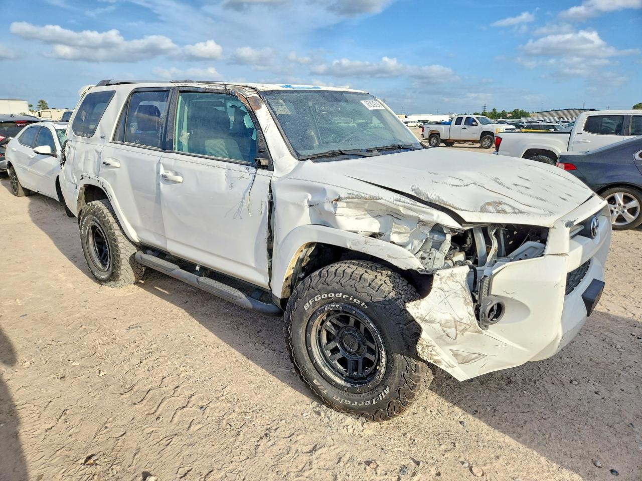 2023 TOYOTA 4RUNNER SR5 — снимка 4