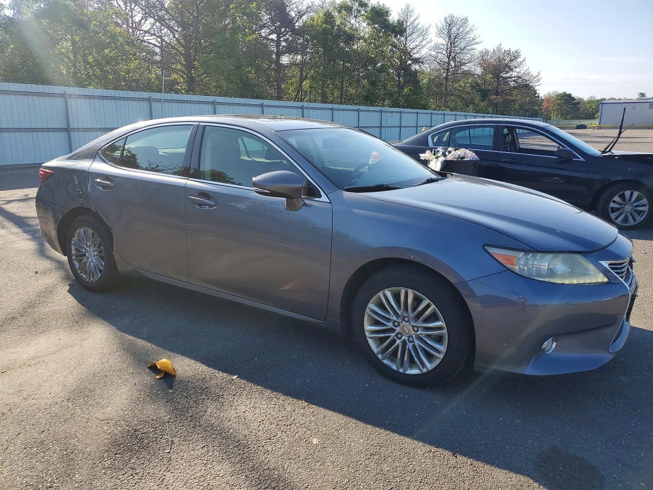 2013 LEXUS ES 350 — снимка 4