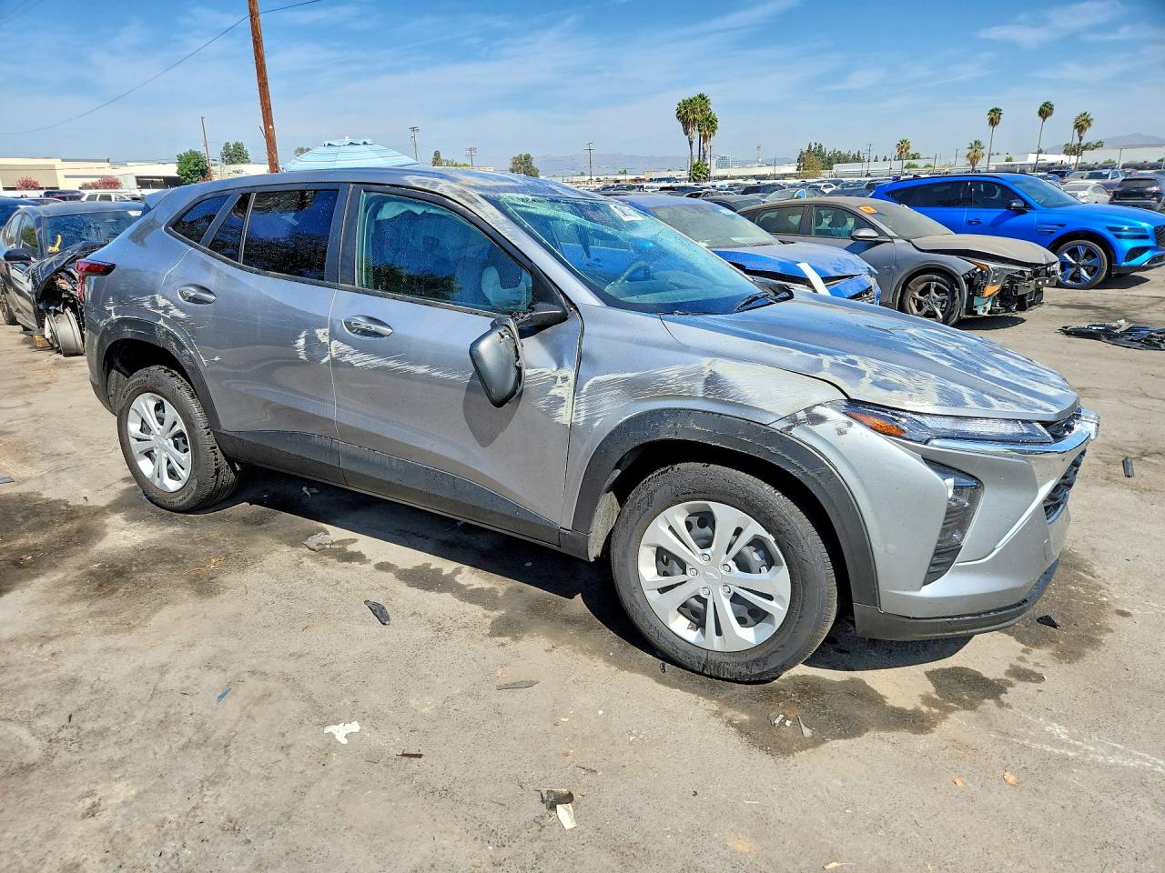 2026 CHEVROLET TRAX LS — снимка 4