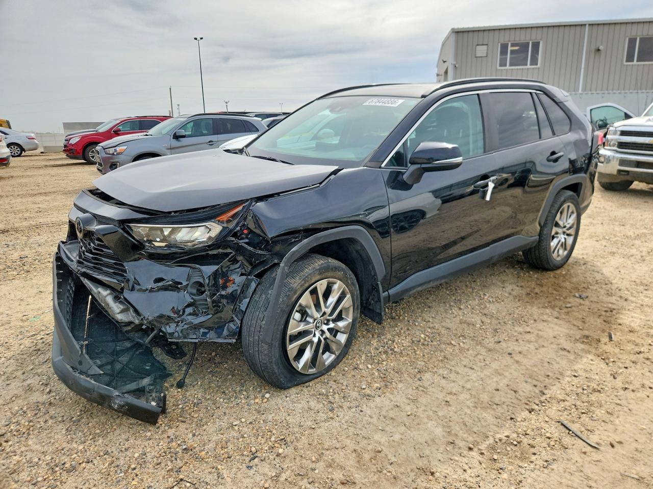2020 TOYOTA RAV4 XLE