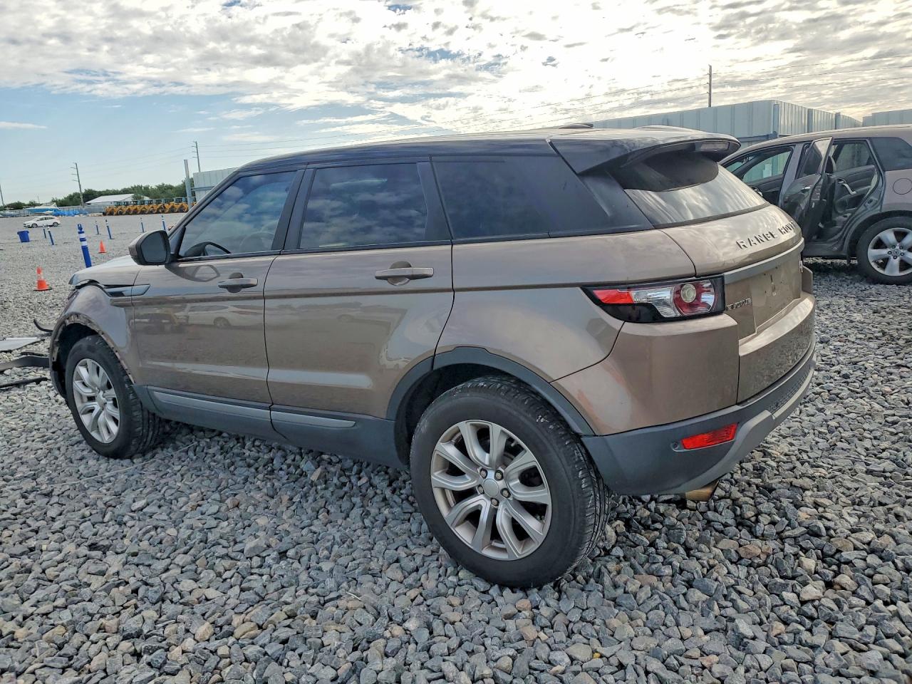 2015 LAND ROVER RANGE ROVER EVOQUE PURE — снимка 2