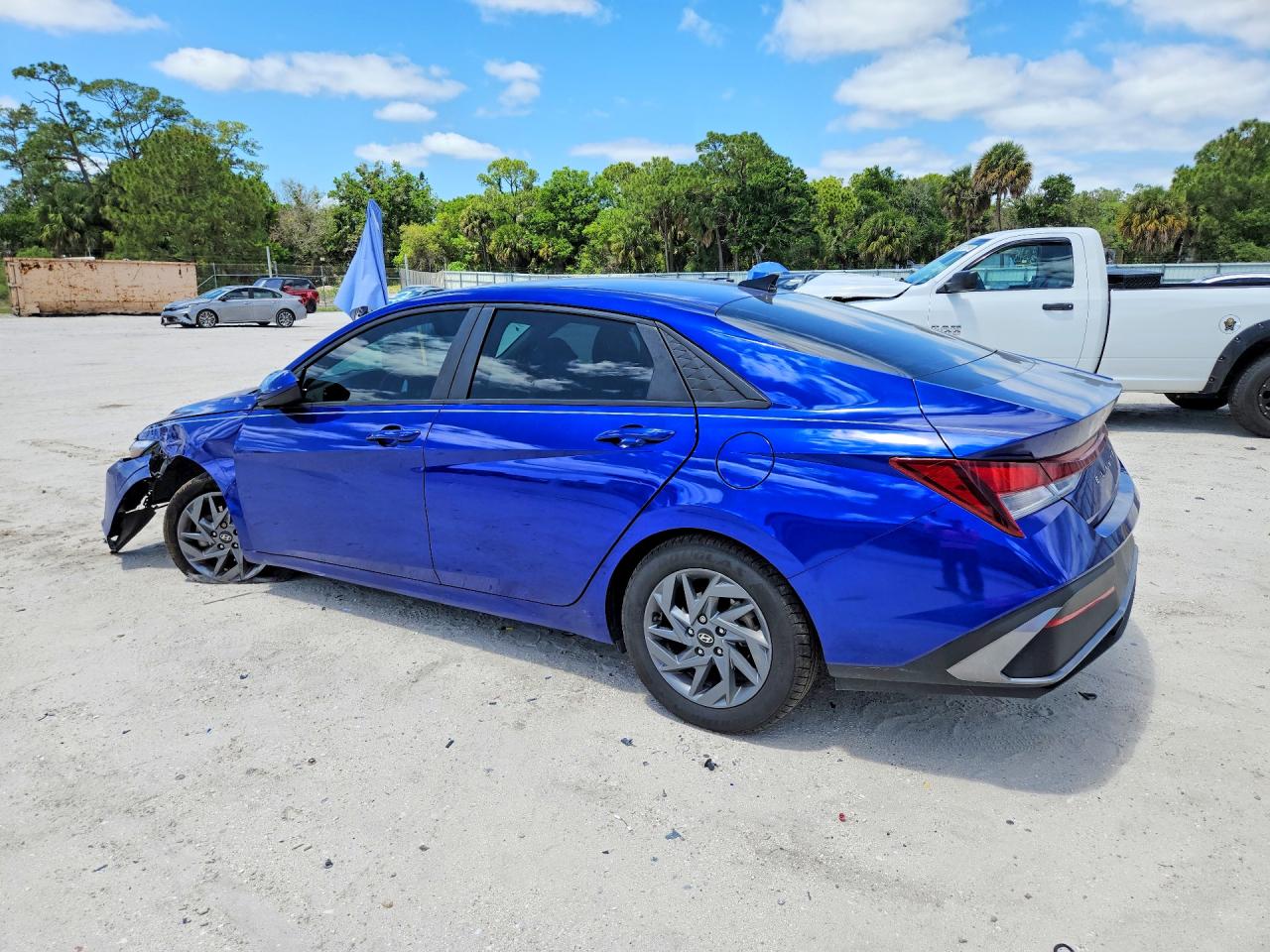 2024 HYUNDAI ELANTRA SEL — снимка 2