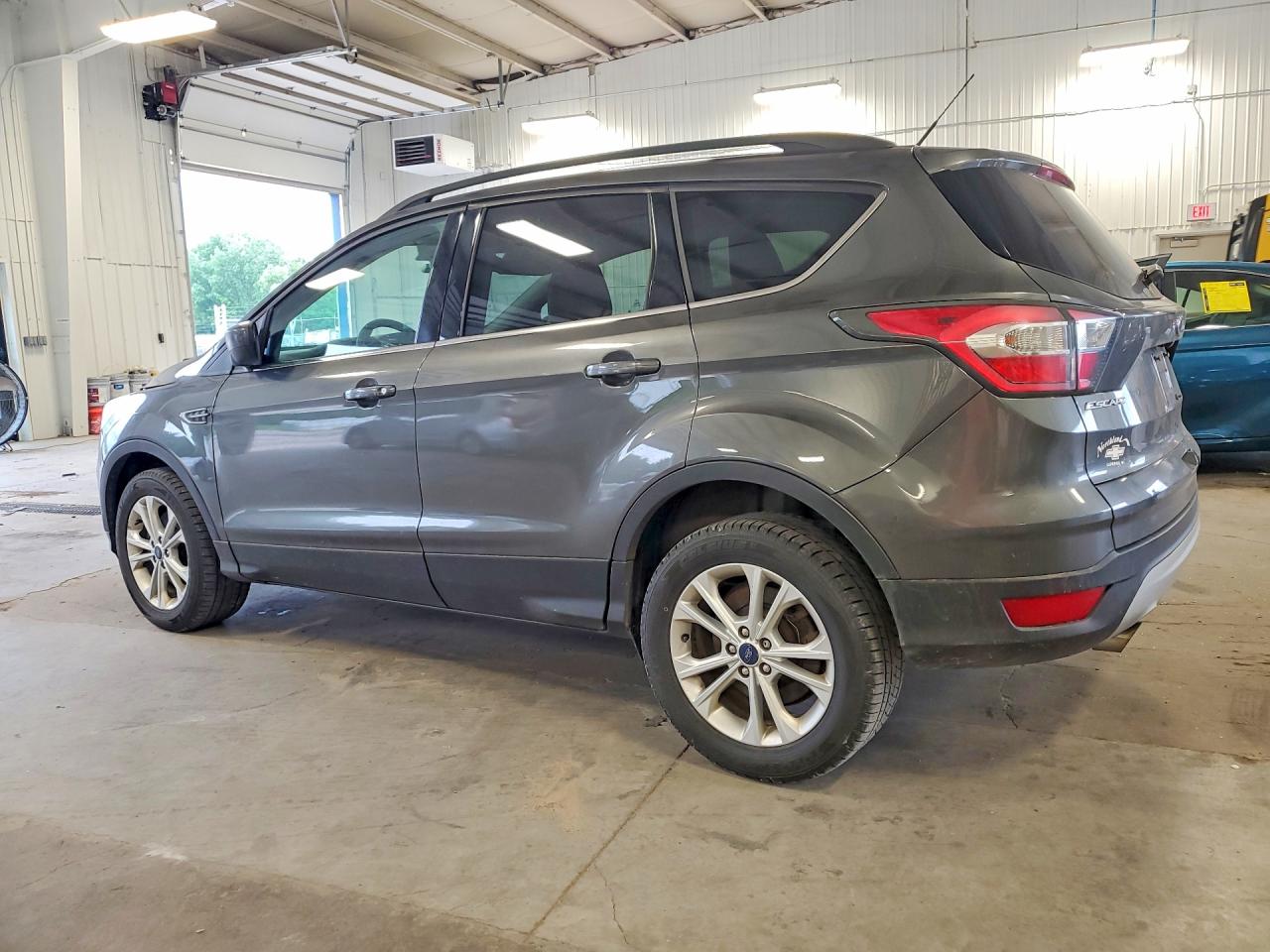2017 FORD ESCAPE SE — снимка 2