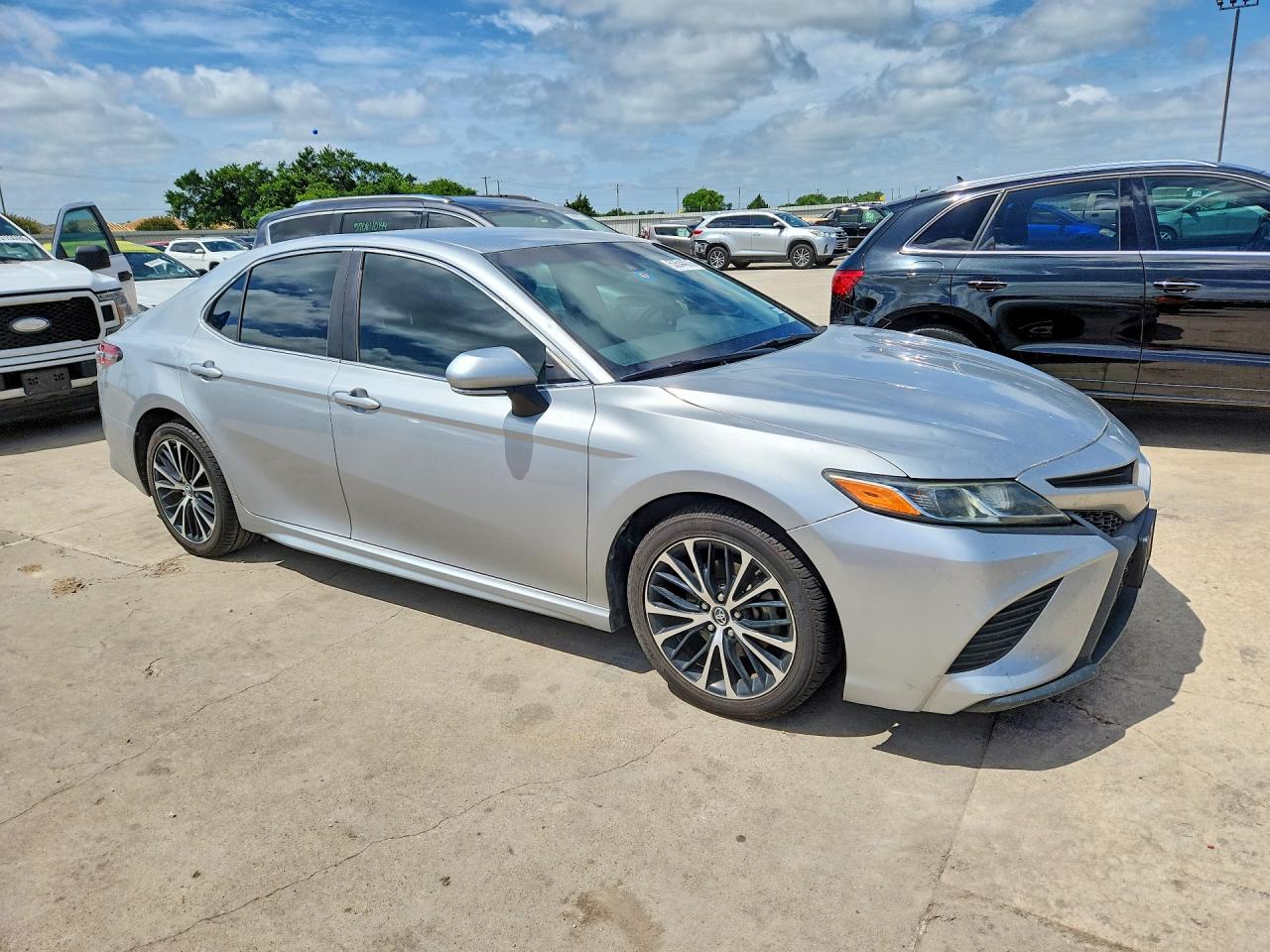 2018 TOYOTA CAMRY SE — снимка 4