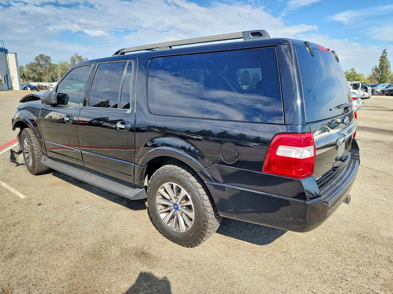 2017 FORD EXPEDITION EL XLT — снимка 2