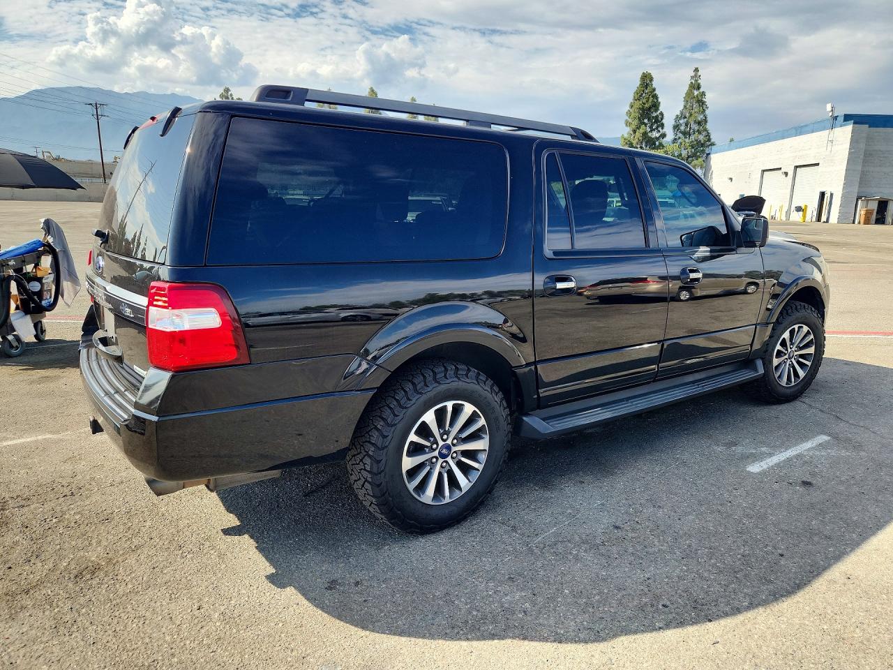 2017 FORD EXPEDITION EL XLT — снимка 3