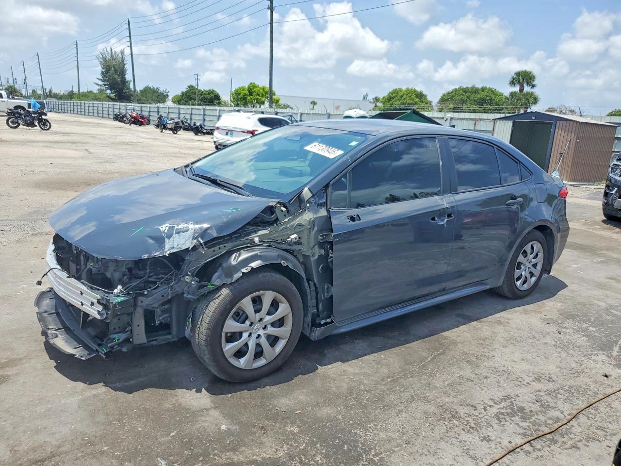 2025 TOYOTA COROLLA LE