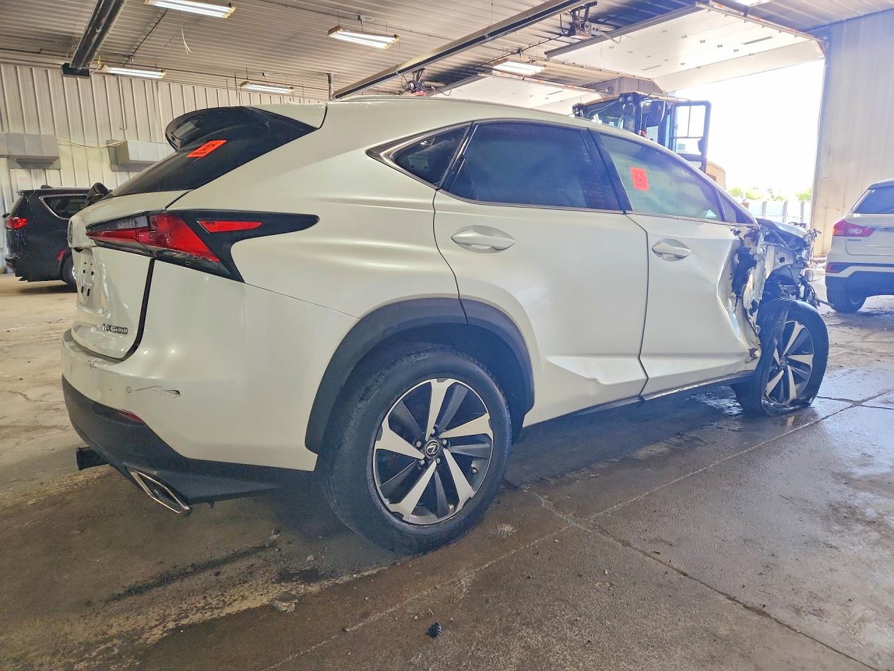 2018 LEXUS NX 300 BASE — снимка 3