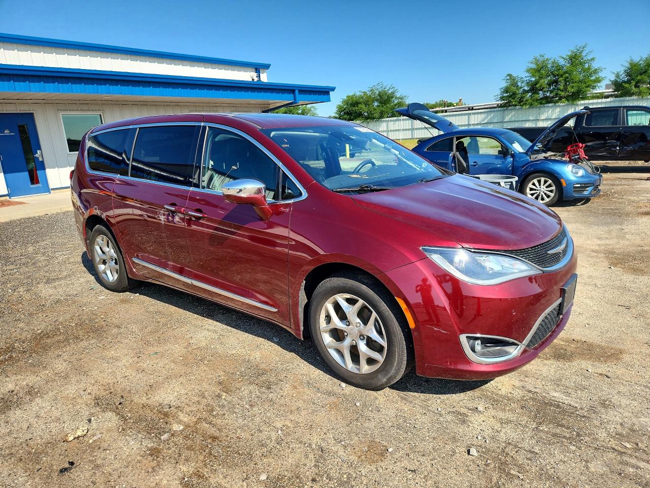 2017 CHRYSLER PACIFICA LIMITED — снимка 4