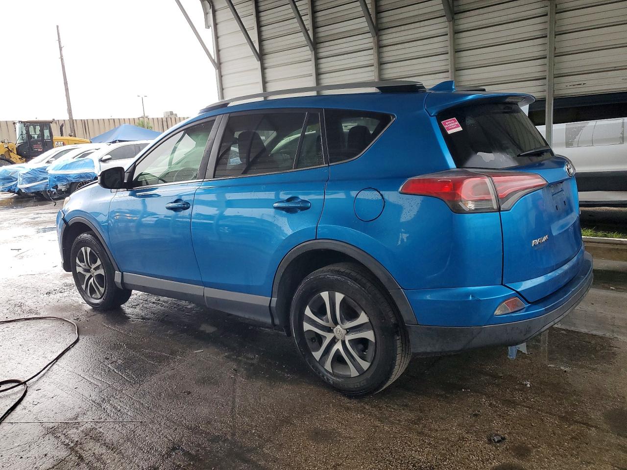 2018 TOYOTA RAV4 LE — снимка 2