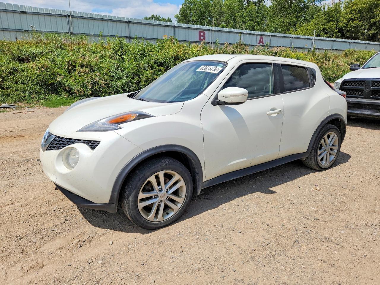 2015 NISSAN JUKE SV