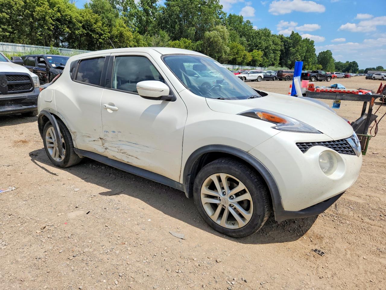 2015 NISSAN JUKE SV — снимка 4