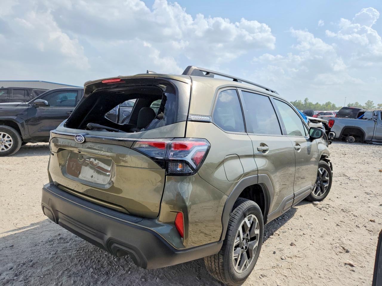2025 SUBARU FORESTER PREMIUM — снимка 3