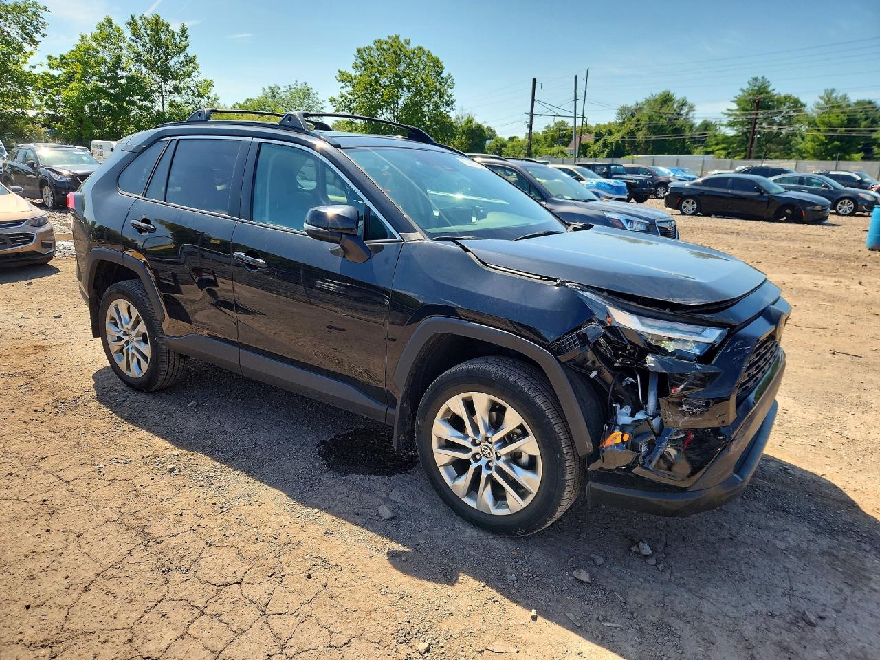 2024 TOYOTA RAV4 XLE PREMIUM — снимка 4