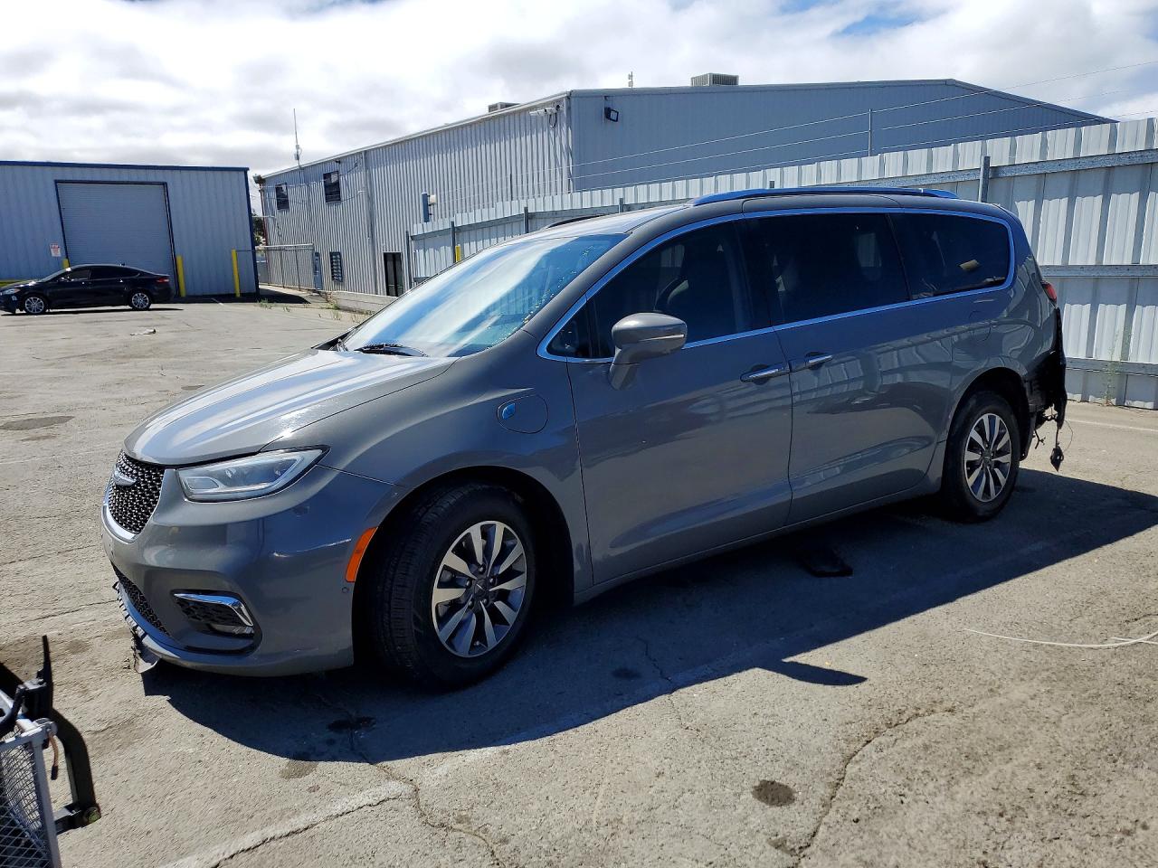 2021 CHRYSLER PACIFICA HYBRID TOURING L