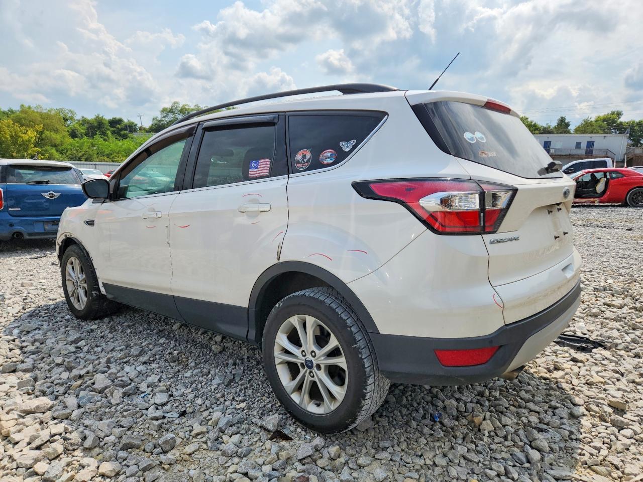 2017 FORD ESCAPE SE — снимка 2