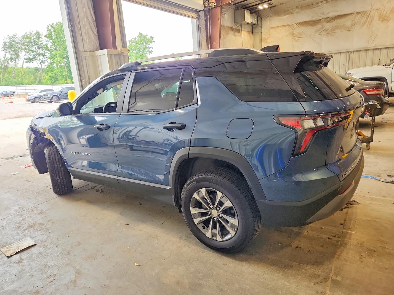 2026 CHEVROLET EQUINOX LT — снимка 2