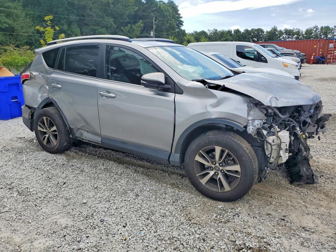 2018 TOYOTA RAV4 XLE — снимка 4