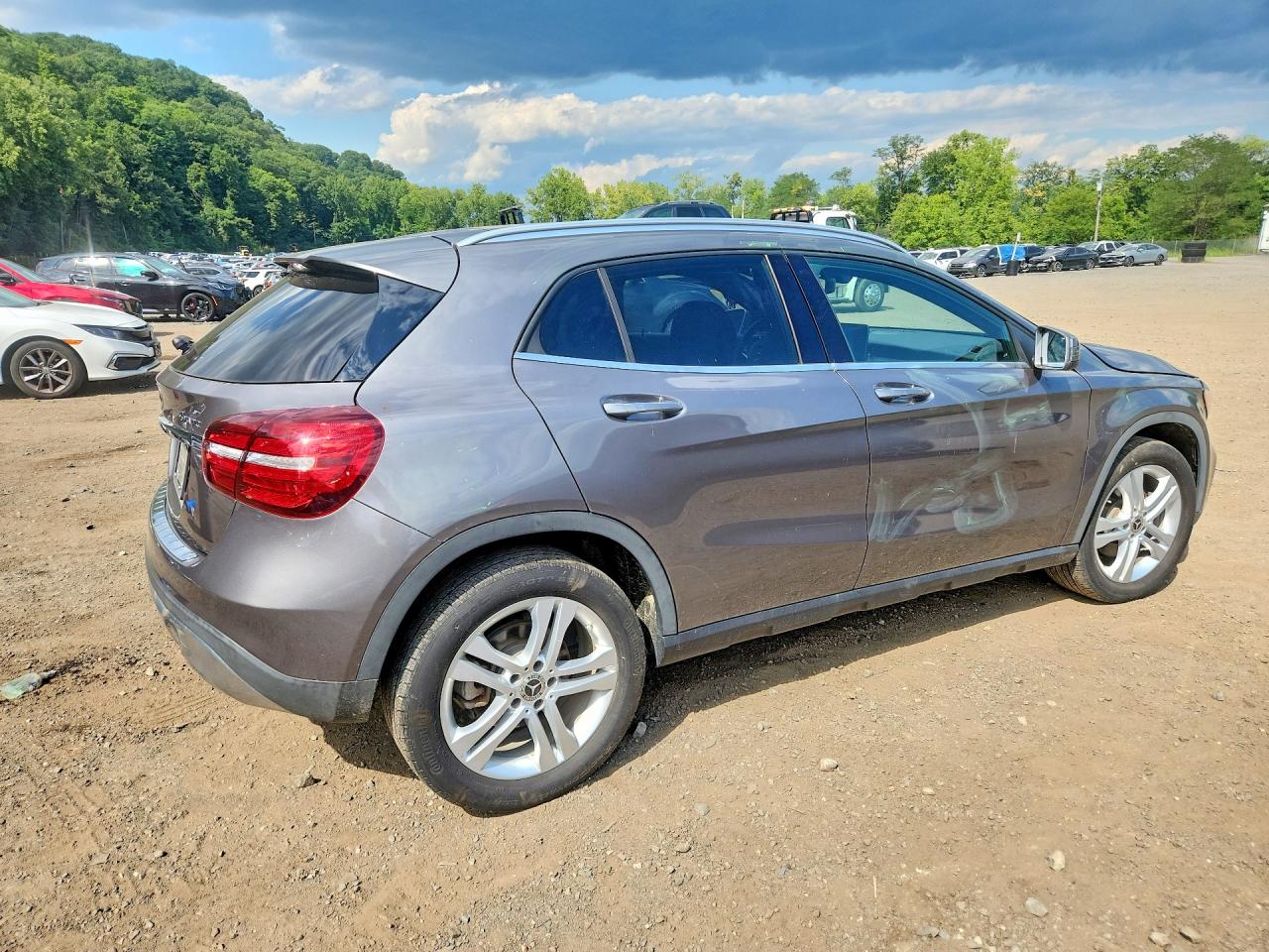 2020 MERCEDES-BENZ GLA 250 4MATIC — снимка 3